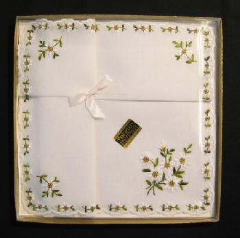 Geschenkpackungen bestickt   1 Stck (20x20cm) / 11-0526