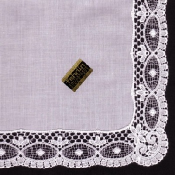 Handkerchiefs with guipure lace (sq. 27x27cm) / 20-1121