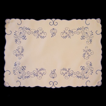 Doilies embroidered (obl. 35x50cm) / 80-1619