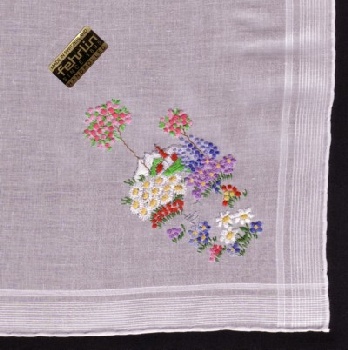 Handkerchiefs embroidered (sq. 32x32cm) / 81-0436