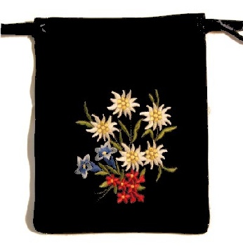 Gift bags embroidered (obl. 16x20cm) / 83-0016-06