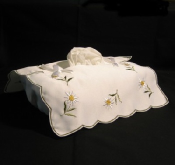 Tissue box cover embroidered (sq. 30x30cm) / 83-4019