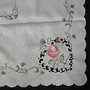 Deckeli bestickt (25x25cm) / 80-1655